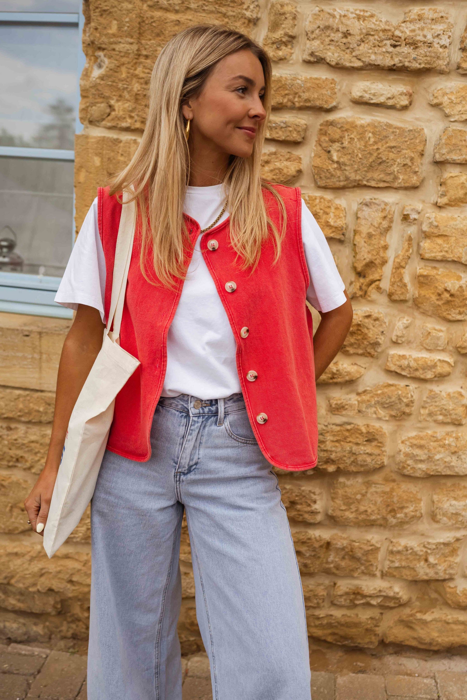 Loryn Elegant Summer Vest